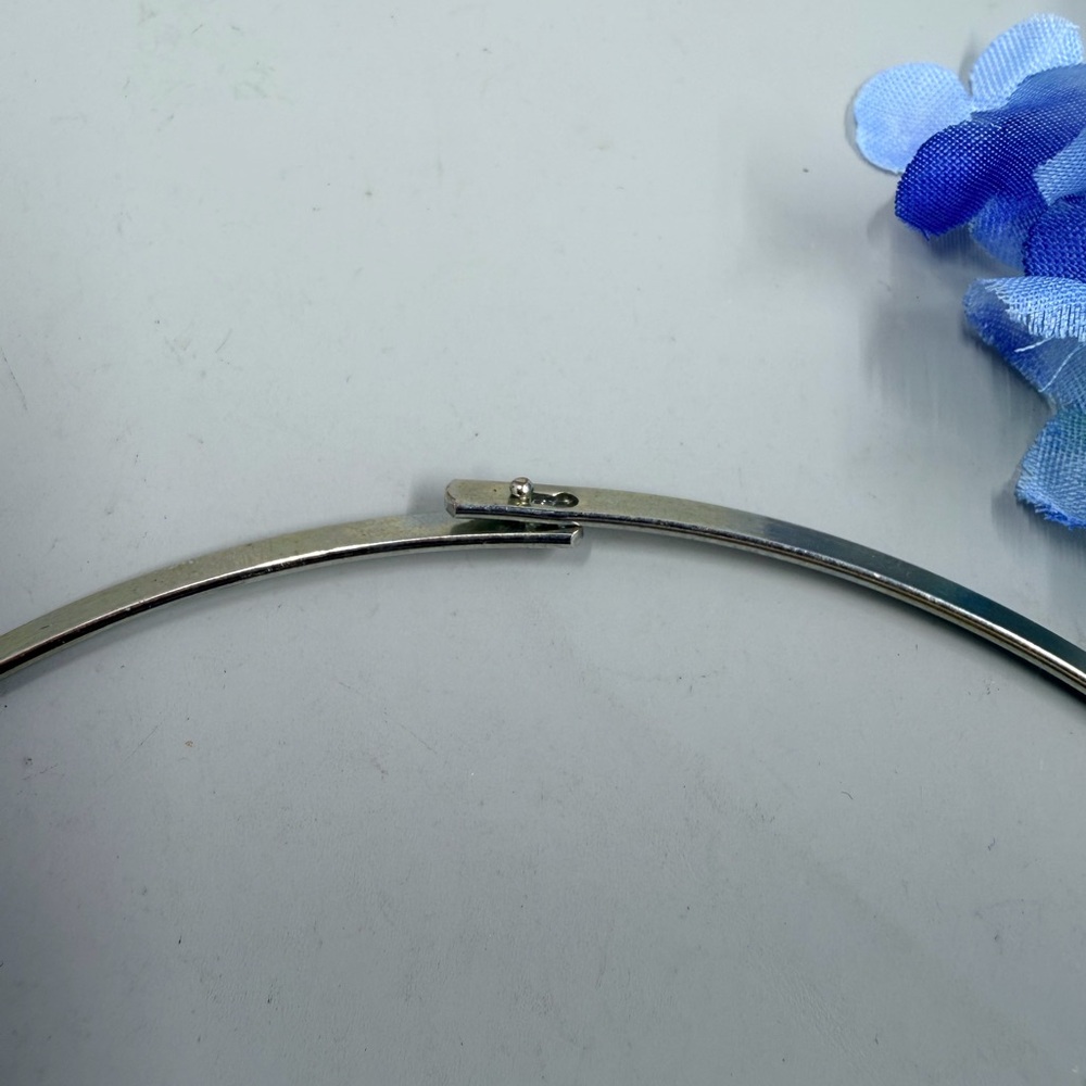 Sterling Silver Plated Collar Choker Necklace with Chunky Blue Turquoise Pendant - Picture 4 of 5